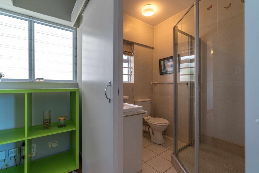 2 Bedroom Property for Sale in Sea Point Western Cape